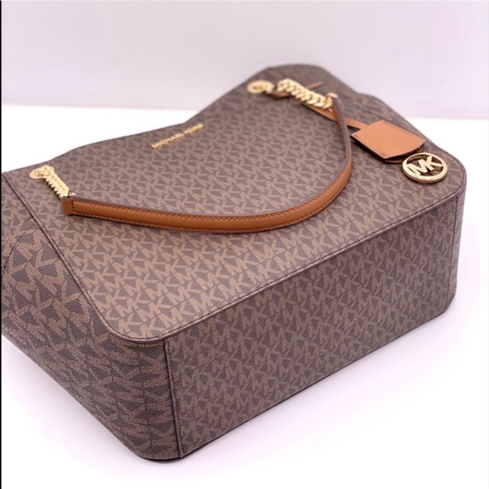 Michael Kors Large Chain Shoulder
Bag Tote - Picture 6 of 11